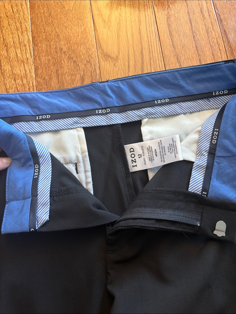 Boys IZOD suit - Picture 3 of 12